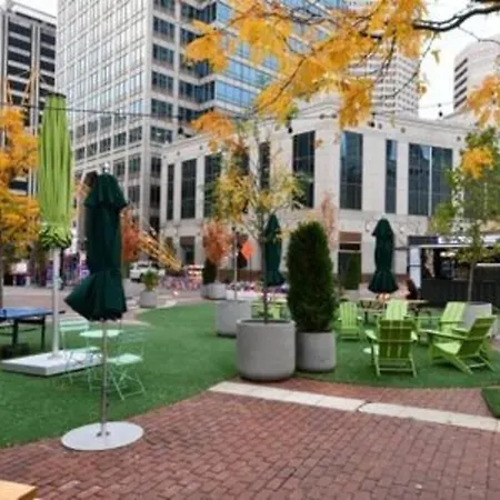 Free Parking! Downtown Lucas Oil- Conv Center Skywalk#5 Apartment Indianapolis Exterior photo