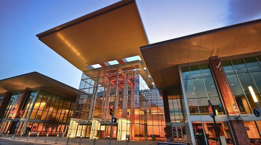 Free Parking! Downtown Lucas Oil- Conv Center Skywalk#5 *