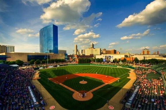 Apartment Downtown Queen - Free Parking- Conv Center Skywalk#5 Indianapolis